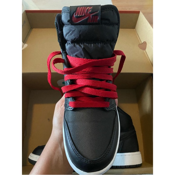 Air Jordan - Picture 3 of 3